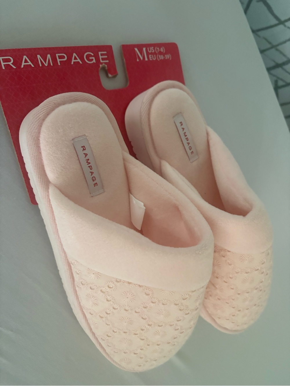 Rampage Light Pink Women's Slip-On Clog Slippers. Size M (7/8) - Picture 4 of 5